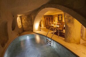 Best cave hotels