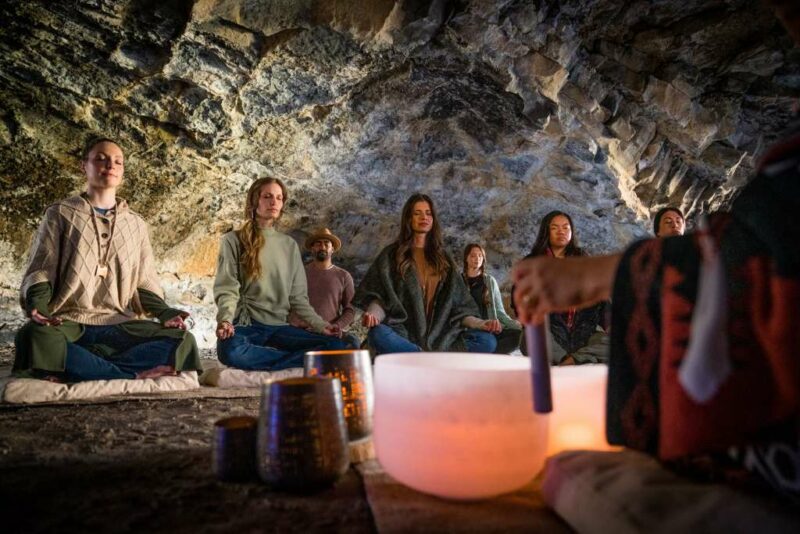 Cave hotels kokopelli underground bruce black sleep Cave hotel experiences